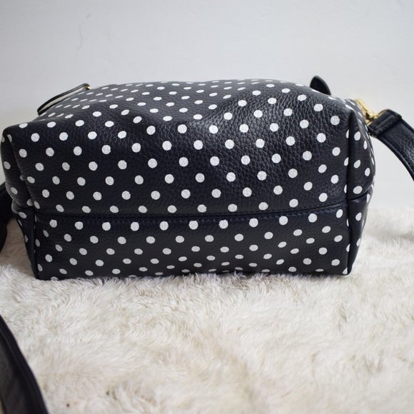 IM Love Cross Body - Picture 7 of 12